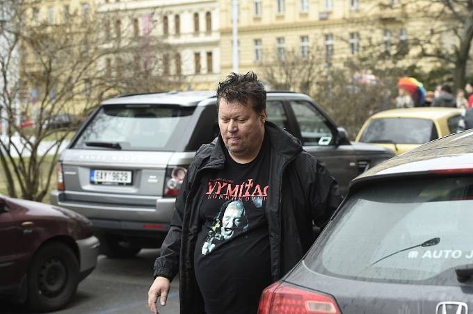 Timo Tolkki zkoušel nabízet v Mexiku kurzy, dorazilo na ně ale jen pět lidí.