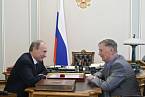 Kontakty s vládou udržoval Tichonov i po odchodu do trenérského důchodu. Důkazem je fotka s ruským prezidentem Putinem.