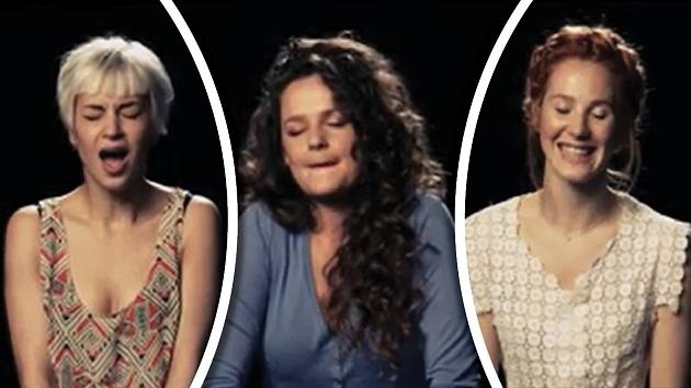 Trojice žen si možná myslela, že zpívat při orgasmu bude lehčí, než tomu bylo ve skutečnosti.