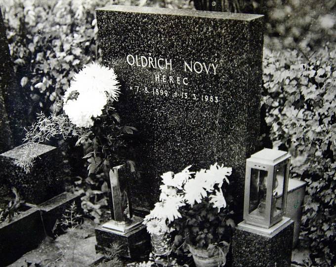 Oldřich Nový a jeho hrob