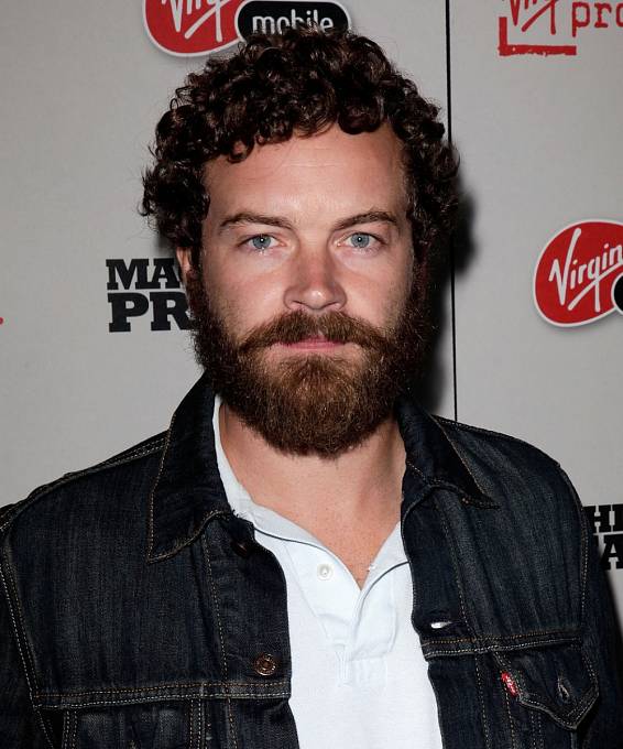 Danny Masterson si libuje v nejrůznější úpravě vousů.