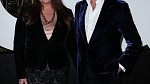 Pierce Brosnan svou ženu velmi miluje. 