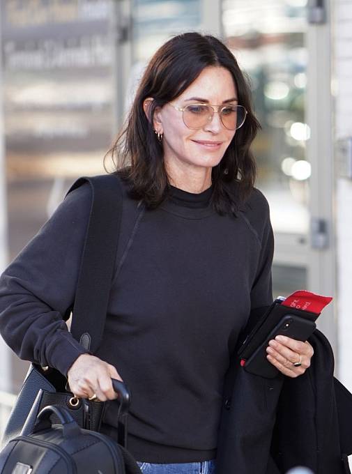 Courteney Cox se nechala omladit.