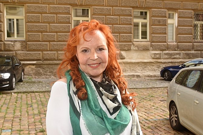Marcela Holanová je oblíbená české zpěvačka