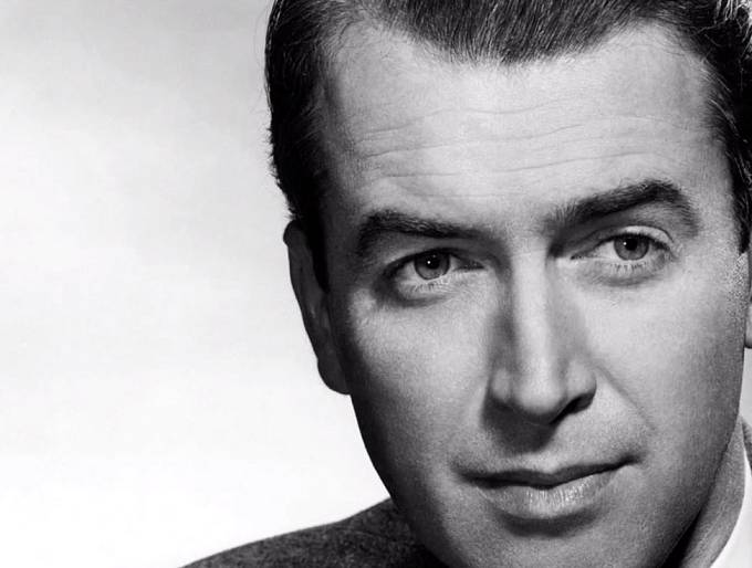 Herec Jimmy Stewart, který byl ženatý 44 let, se těsně přes smrtí šťastně usmíval. Důvod? "Konečně budu zase s Glorií." Mluvil samozřejmě o své ženě.