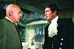 Jako zlosyn Blofeld čelil agentovi 007 ve filmu V tajné službě Jejího veličenstva (1969).