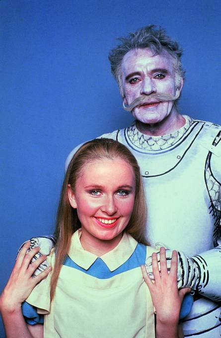 S dcerou Katherine při natáčení filmu Alenka v říši divů (1983) 