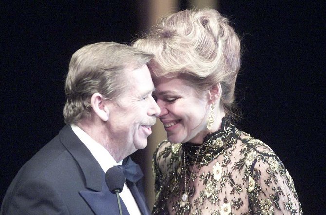 Václav Havel a Dagmar Havlová se do sebe prakticky ihned zamilovali. 