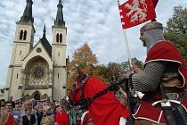 Jarmarky na poctu patrona země české se budou konat o prodlouženém víkendu na několika místech v kraji. Svatý Václav na ně na koni zavítá se svou družinou.