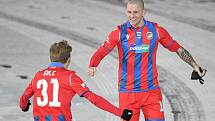 Utkání 17. kola první fotbalové ligy: FC Baník Ostrava – FC Victoria Plzeň, 31. ledna 2021 v Ostravě. (zleva) Pavel Šulc z Plzně a Zdeněk Ondrášek z Plzně.