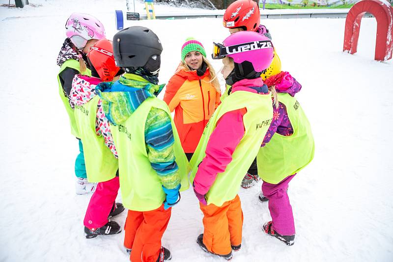 Skalka family park, 22. ledna 2020 v Ostravě. Instruktorka lyžování Barbora Kališková.