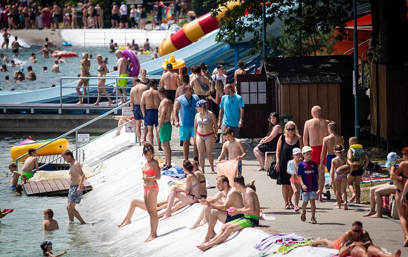 Letní koupaliště Vřesina, 15. června 2019 v Ostravě - Porubě.