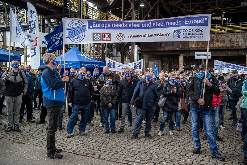 Demonstrace za obranu evropského ocelářského průmyslu v Dolní oblasti Vítkovic, 1. října 2020 v Ostravě.