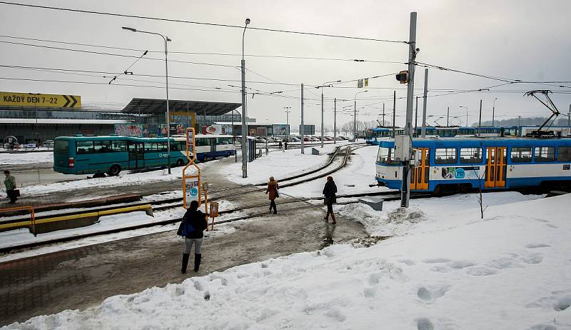 V dopravních terminálech město Ostrava vidí budoucnost. Zatím ale nepřesvědčily