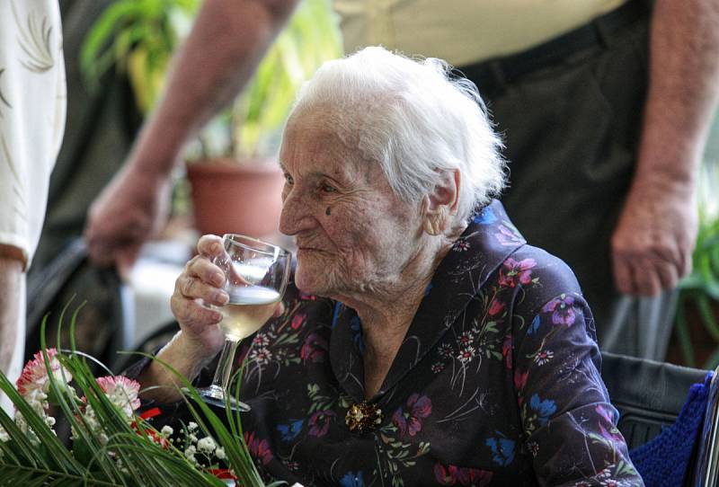 BOHUSLAVA STRAKOŠOVÁ oslavila už 103. narozeniny.