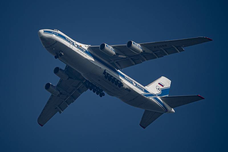 Letadlo Antonov An-124 Ruslan prolétá nad Ostravou 13. září 2021.