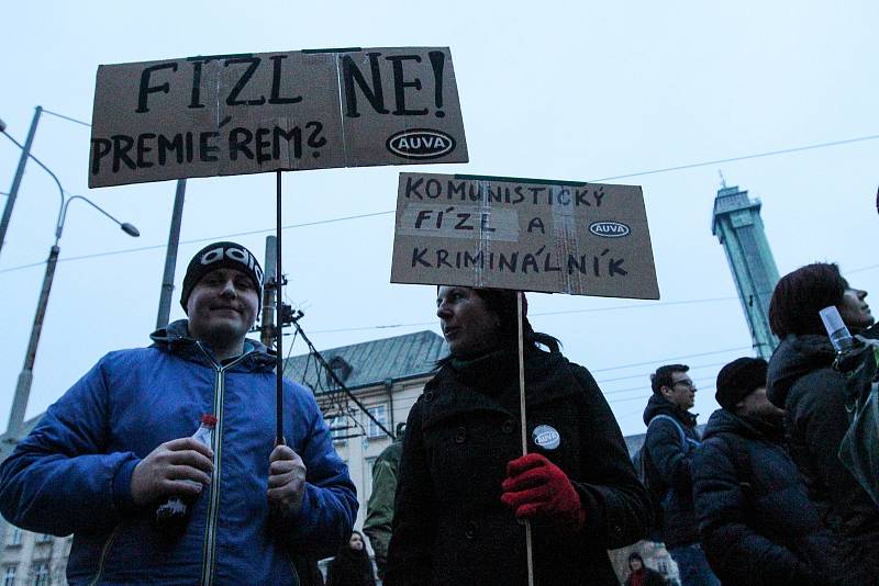 Demonstrace 5. března 2018 v Ostravě proti zvolení Zdeňka Ondráčka (KSČM) do čela parlamentní komise pro dohled nad Generální inspekcí bezpečnostních sborů.