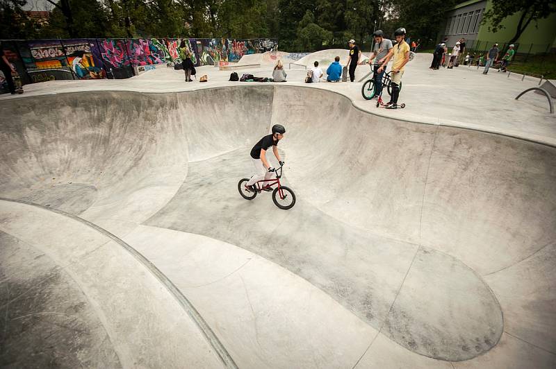 Nový bikepark v areálu skateparku ve Lvovské ulici v Ostravě-Porubě.