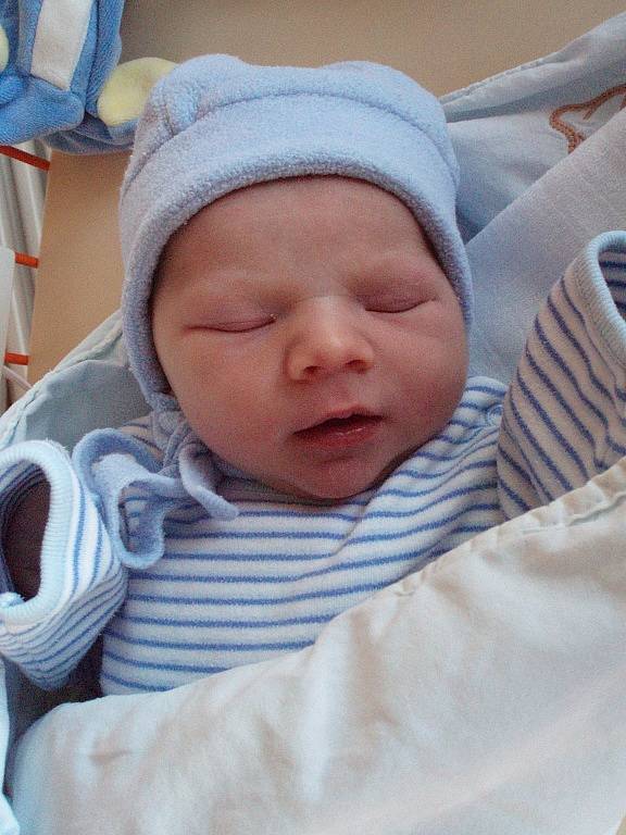 Sebastián Chrubasík, 3. 3. 2015, 3380 g, 52 cm, Ostrava-Muglinov