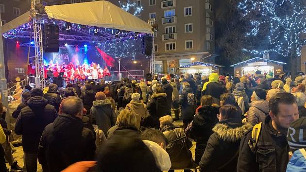 Česko zpívá koledy v Porubě, 7. prosince 2022, Ostrava.