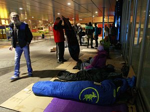 Ostravská Noc venku - happening poukazující na problematiku bezdomovců.