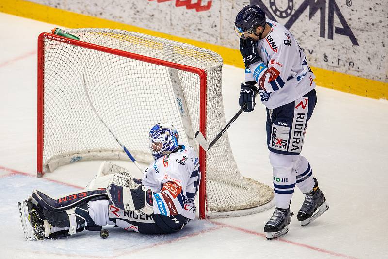 Čtvrtfinále play off hokejové extraligy - 2. zápas: HC Oceláři Třinec - HC Vítkovice Ridera, 20. března 2022 v Třinci. Brankář Vítkovic Aleš Stezka