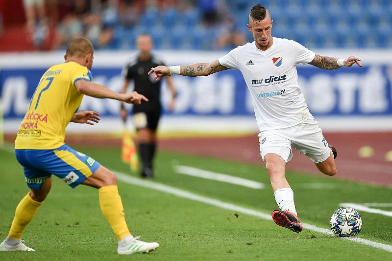 Utkání 3. kola první fotbalové ligy: FC Baník Ostrava - FK Teplice, 26. července 2019 v Ostravě. Na snímku (zleva) Tomáš Vondrášek a Jiří Fleišman.