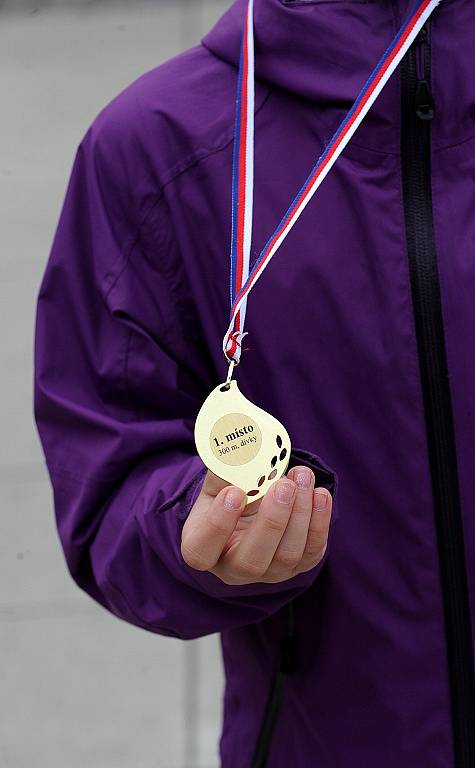 Šest stovek závodnic dorazilo ke startu prvního Českého běhu žen, který se uskutečnil v Ostravě u obchodního centra Forum Nová Karolina.