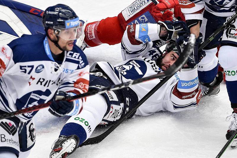 Utkání 3. kola hokejové extraligy: HC Oceláři Třinec - HC Vítkovice Ridera, 15. prosince 2020 v Třinci. Roman Polák z Vítkovic.