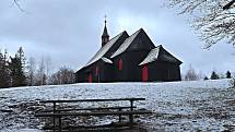Iva Žídková putuje zimními horami: Kostel sv. Antonína na Prašivé