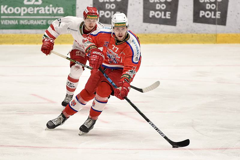 Hokejová Chance liga HC RT TORAX Poruba  - HC Frýdek-Místek, 4. ledna 2021 v Ostravě.