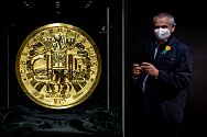 V muzeu pokračuje výstava největší zlaté mince světa.