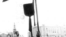 Archivní snímky z revolučních událostí listopadu 1989.