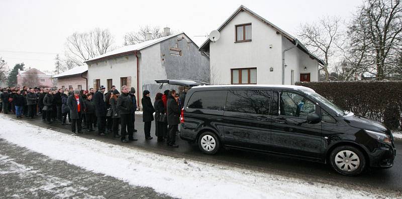 Pohřeb Pavla Srnička v Bohumíně.
