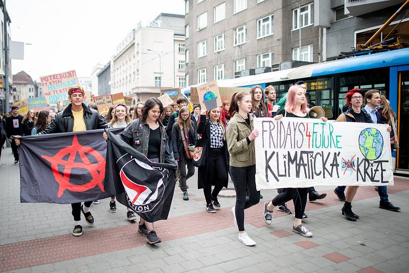 Protestní akce za lepší ochranu klimatu a snižování emisí v Ostravě, 3. května 2019.