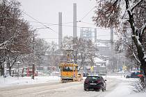 Zimní počasí, sníh, tramvaje, 16. prosince 2022, Ostrava.
