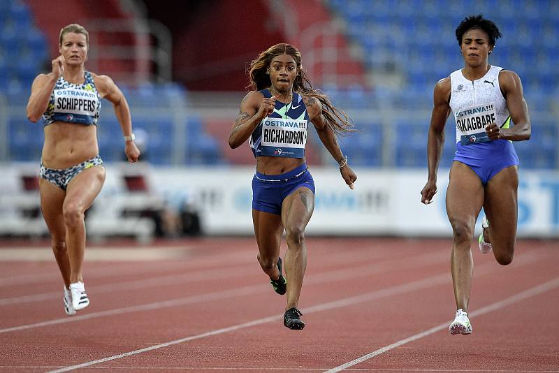 Zlatá tretra, atletický mítink kategorie Continental Tour - Gold, 19. května 2021 v Ostravě. Dafne Schippers (NED), 200 m ženy, Sha'Carri Richardson (USA), 200 m ženy a Blessing Okagbare (NGR), 200 m ženy.