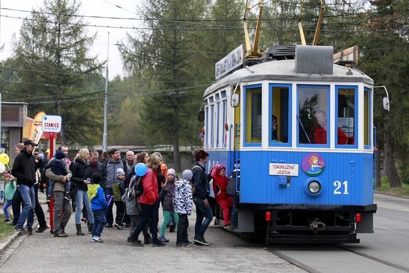 Den otevřených dveří Dopravního podniku Ostrava. 