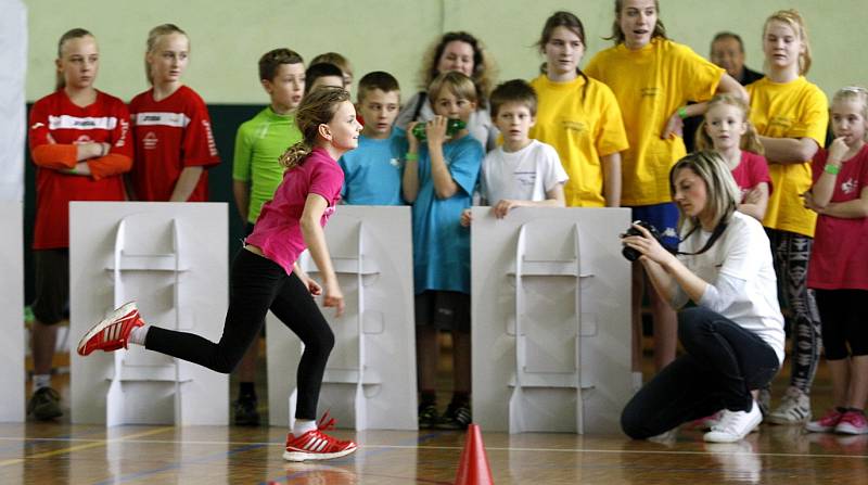 Talent roku 2014 v Ostravě. Podpůrná akce projektu Sportovní den s Talentem, jehož mediálním partnerem je i Deník, měla za cíl rozhýbat malé školáky.