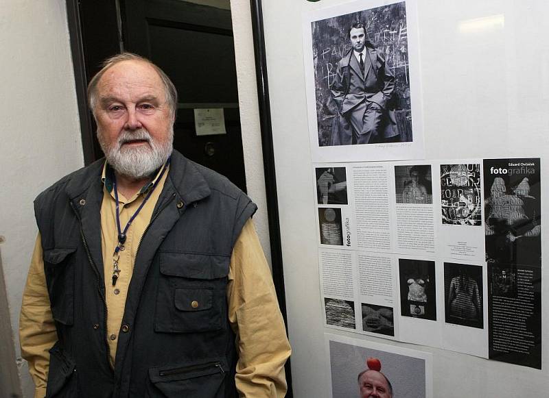 Eduard Ovčáček vystavuje ve Výtvarném centru Chagall v Ostravě své fotografiky.