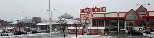 Prodejna Bauhaus v centru Ostravy letos na jaře skončí. Co bude s ní, ale i se sousedícím areálem městských jatek, stále není jasné. 
