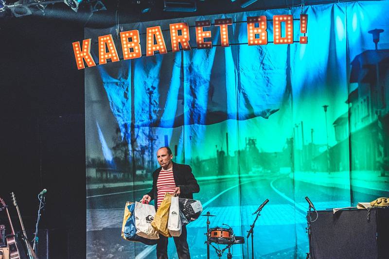 KABARET BO! - představení z 18. června 2017