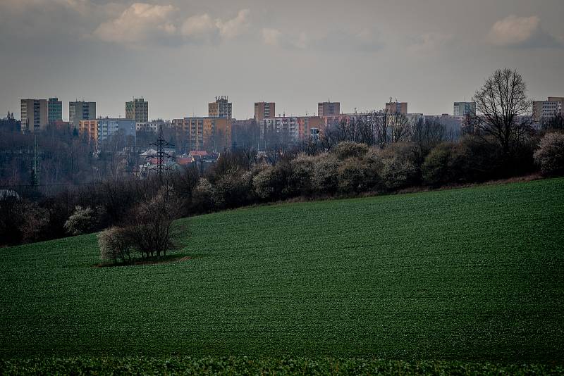 Takto dnes žijí ostravské Hošťálkovice v čase karantény.