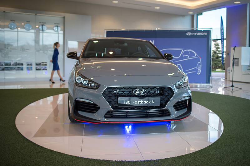 Oslavy 10. výročí zahájení sériové výroby automobilky Hyundai, 2. listopadu 2018 v Nošovicích. Na snímku Hyundai i30 Fastback N.