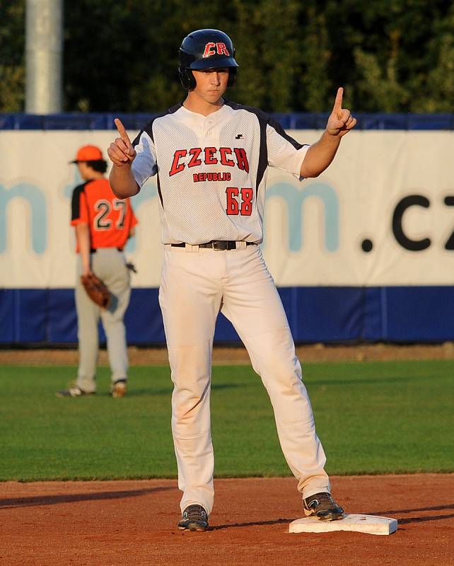 Čeští baseballisté do 18 let podlehli na evropském šampionátu v Ostravě ve středu Nizozemsku 5:11.