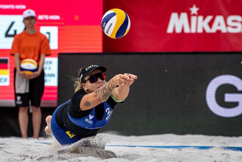 Turnaj Pro Tour kategorie Elite v plážovém volejbalu, 29. května 2022 v Ostravě. Finálové utkání žen. Rebecca Cavalcanti Barbosa Silva (BRA).