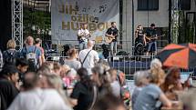 Dvoudenní festival místních kapel a interpretů - Jih ožije hudbou, 20. května 2022 v Ostravě.