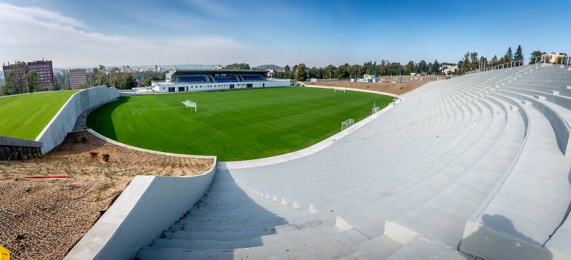 Stadion Bazaly těsně před dokončením, 7. října 2019 v Ostravě.