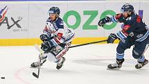 Utkání 3. kola hokejové extraligy: HC Vítkovice Ridera - Bílí Tygři Liberec, 20. září 2019 v Ostravě. Zleva Jozef Baláž z Vítkovic a Rostislav Marosz z Liberce.