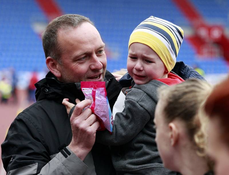 Tradiční předprogram Zlaté tretry, největšího českého atletického mítinku, přilákal na ostravský Městský stadion stovky mladých adeptů atletiky.